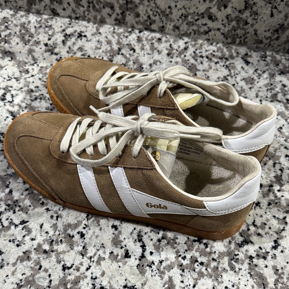 Gola Women's Tan and White Sneakers - Picture 2 of 7